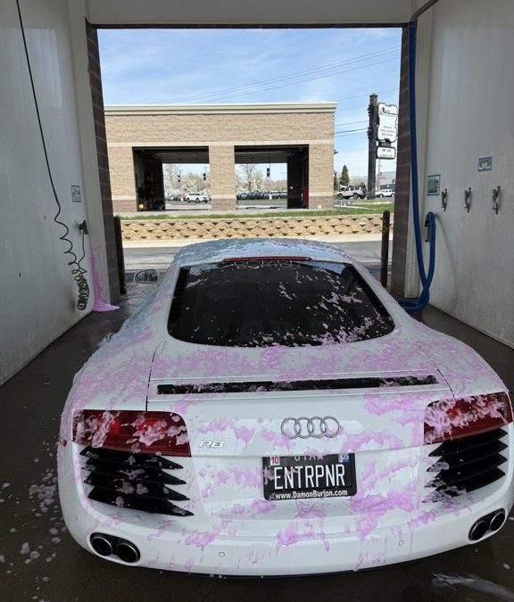 Car Wash Hellos in the 2009 Audi R8